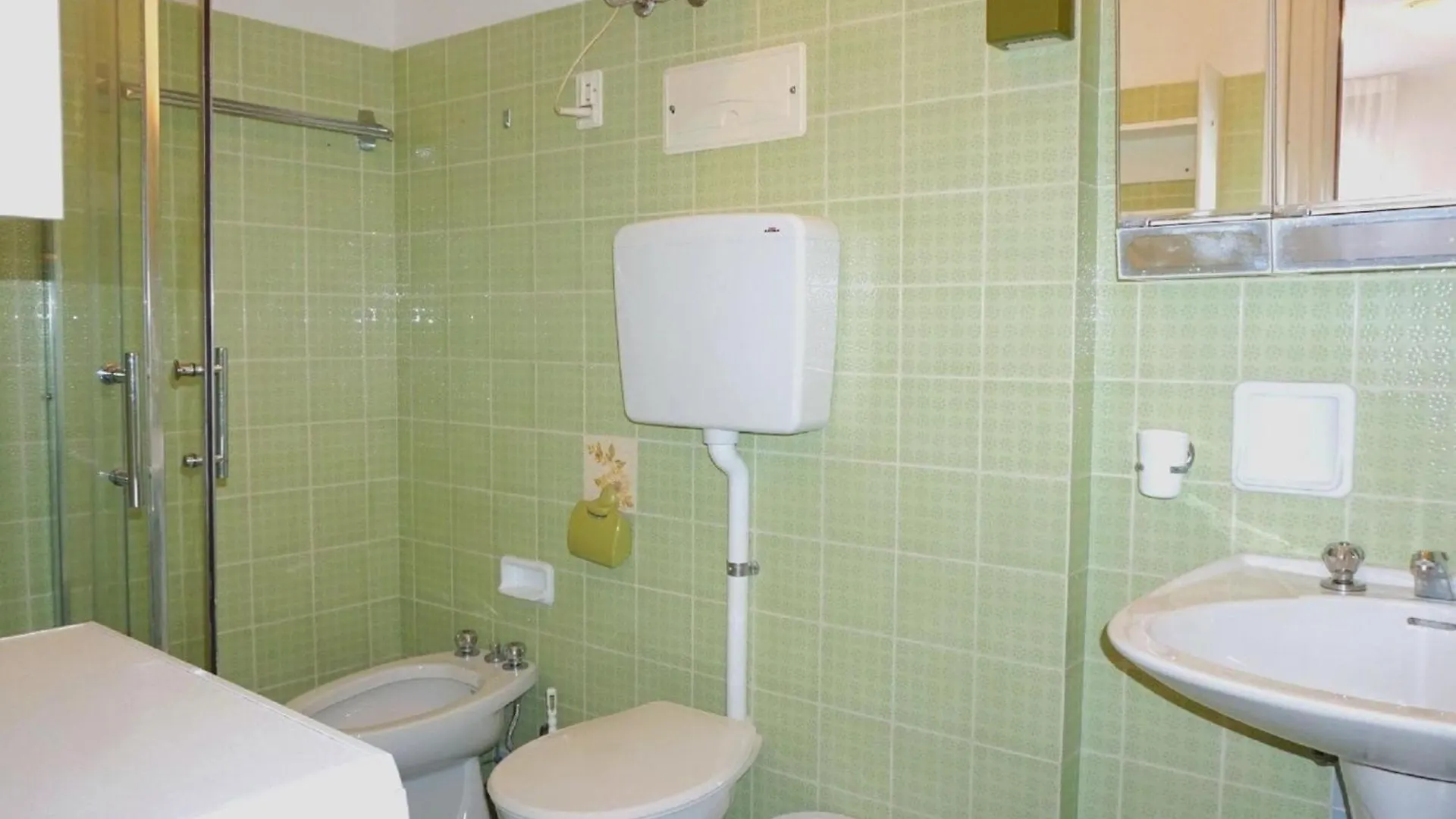 Nice Apartment By The Seabeach Porto Santa Margherita 0*,  Italia