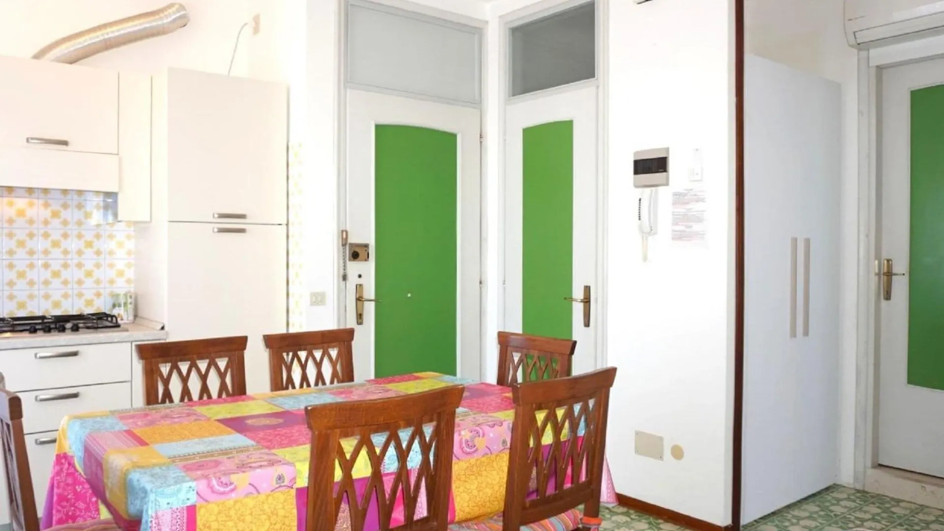 Nice Apartment By The Seabeach Porto Santa Margherita