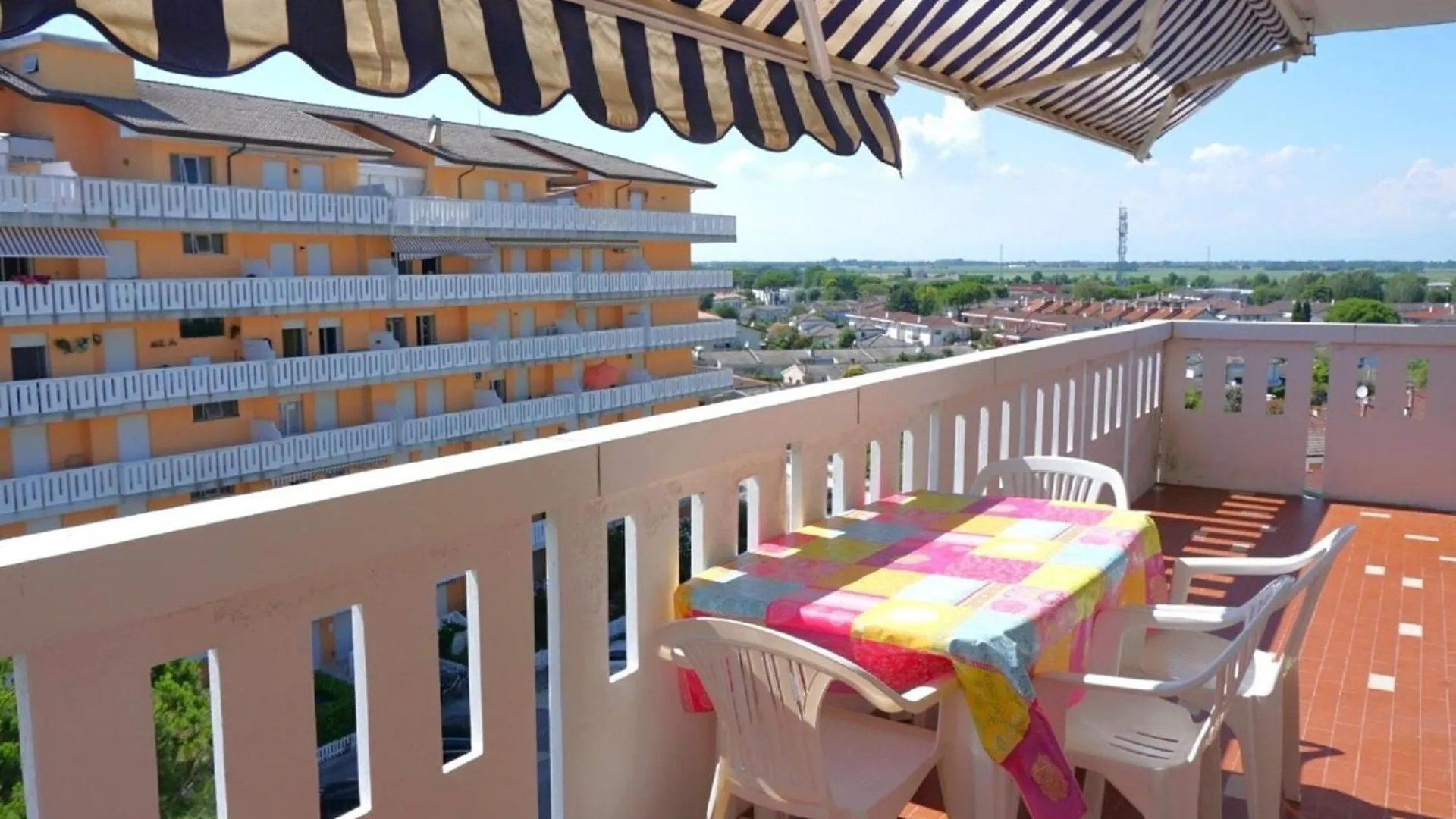 Nice Apartment By The Seabeach Porto Santa Margherita 0*,  Italia